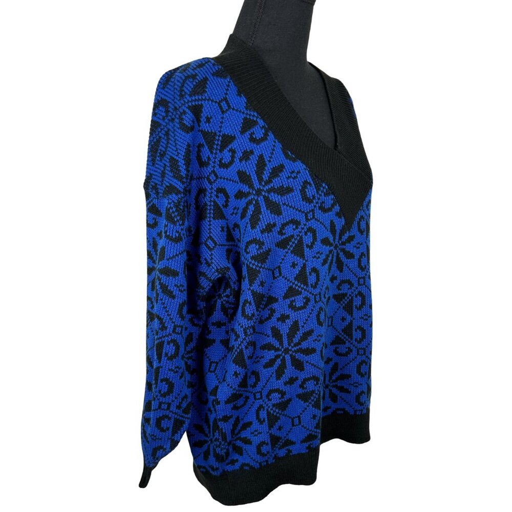 Vintage 80s V-neck Pullover Sweater - Picture 3 of 6